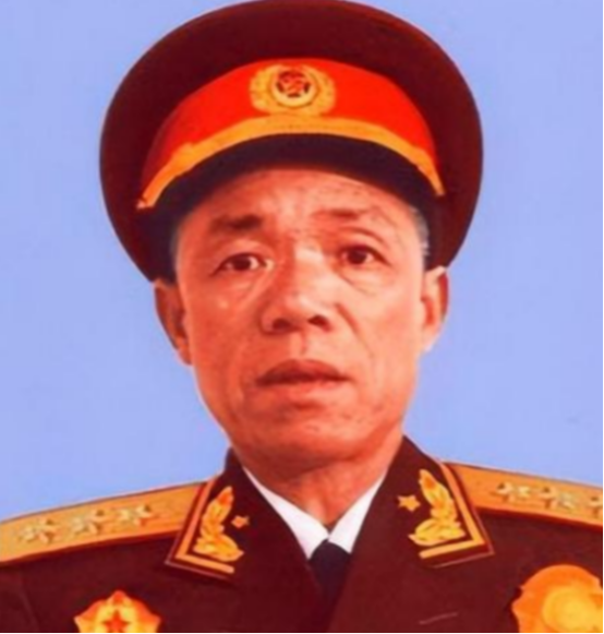 抗美援朝战役结束后，毛泽东打算让韩先楚担任福州军区司令，然而他拒绝了这个提议，毛