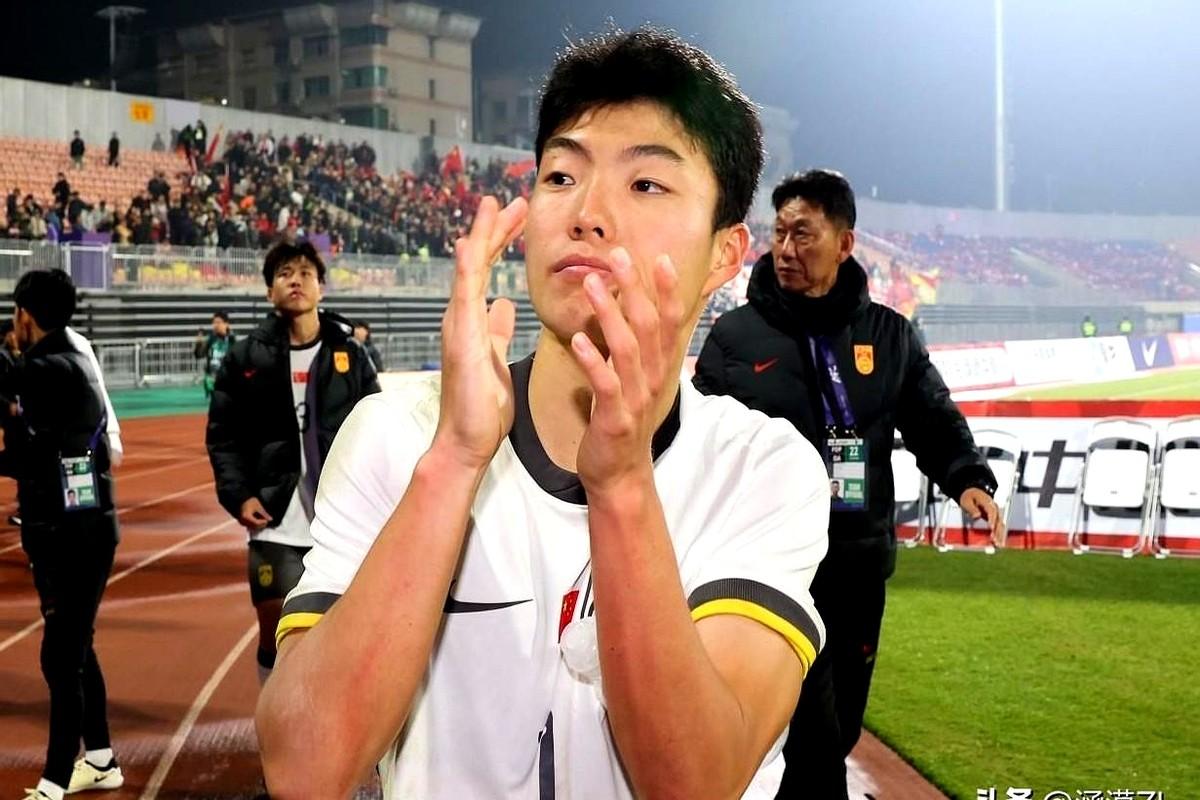 一场2-0，让之前嚷嚷着“关系户”的人，都闭嘴了。U17国足生死战，之前两连