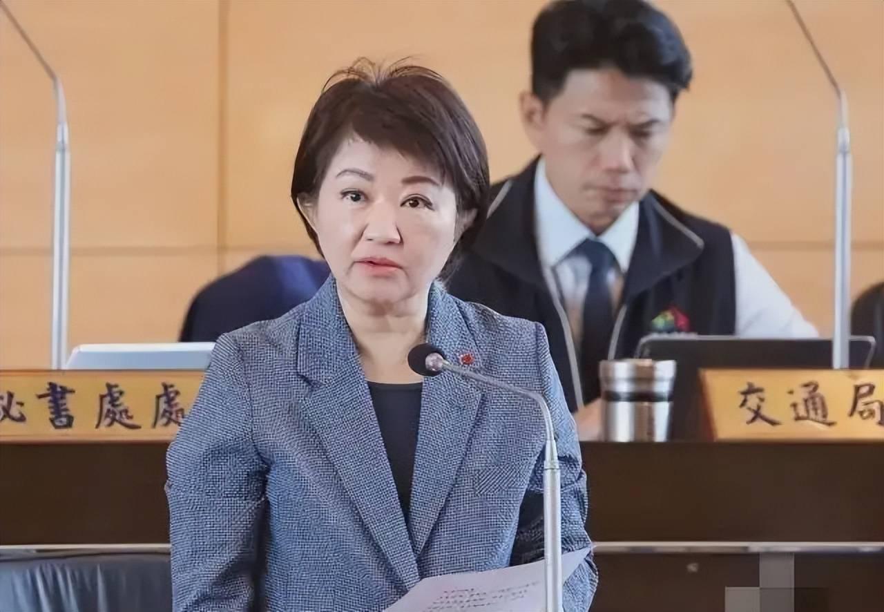 卢秀燕突然不忍了！卢秀燕跟进郑丽文后，江启臣不装了；黄国昌或遭羁押，白营很尴尬。