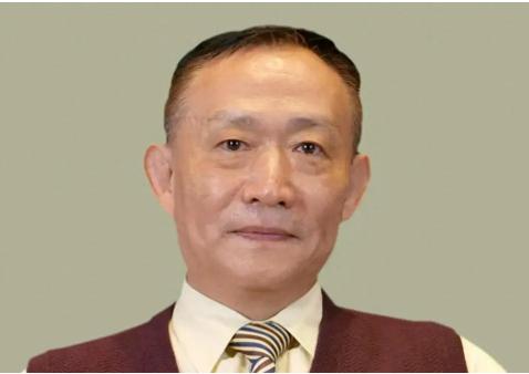 卢麒元发文指出，有人想借“十五五”规划复辟华盛顿共识。十五五规划提出要实现共同富