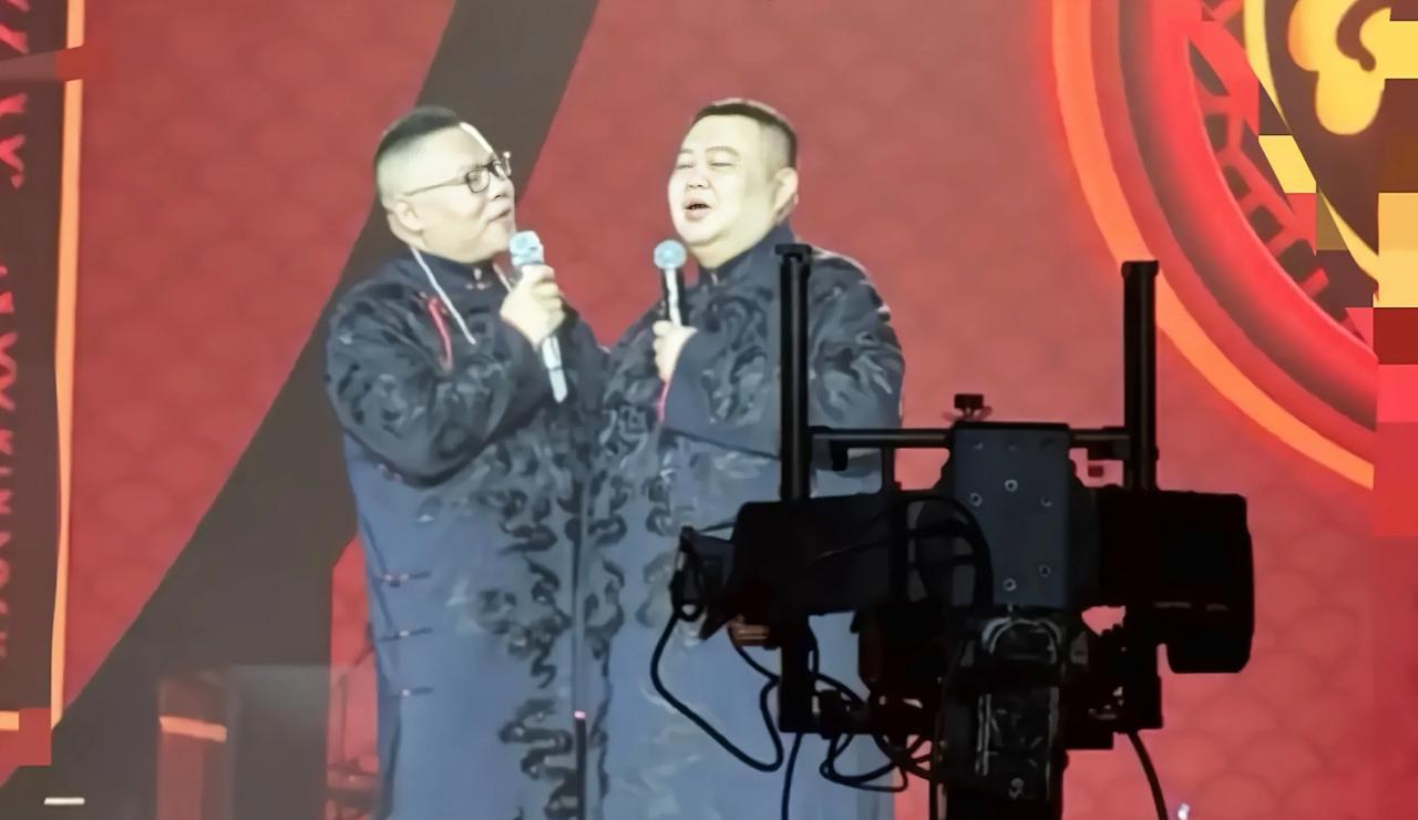 岳云鹏演唱会太离谱了，听了十八分钟相声，这就是民间筹办春晚啊岳云鹏演唱会有多离