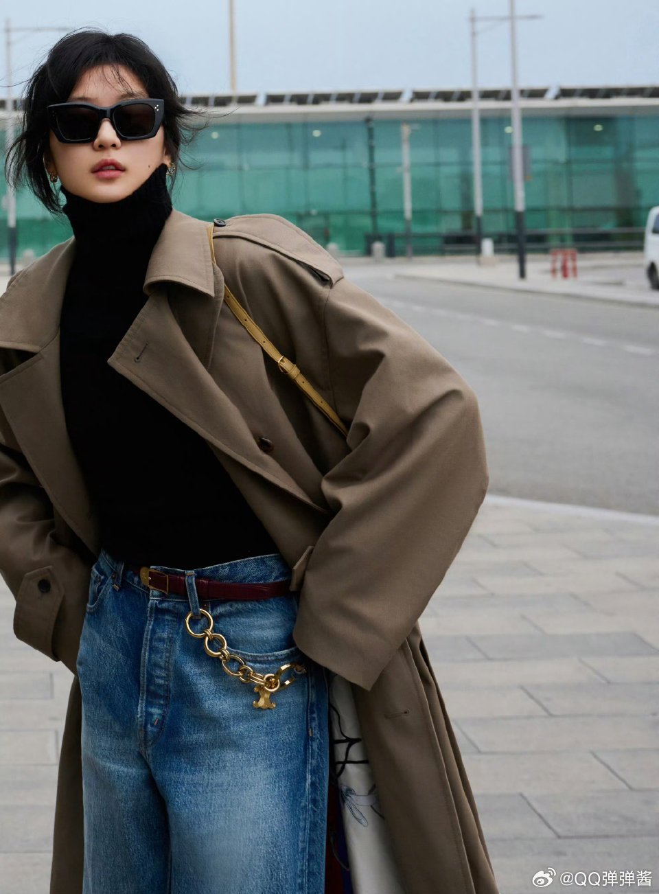 巴黎偶遇孙千孙千好美好精致比照片还好看！本人比镜头更小巧精致，素颜状态也绝美