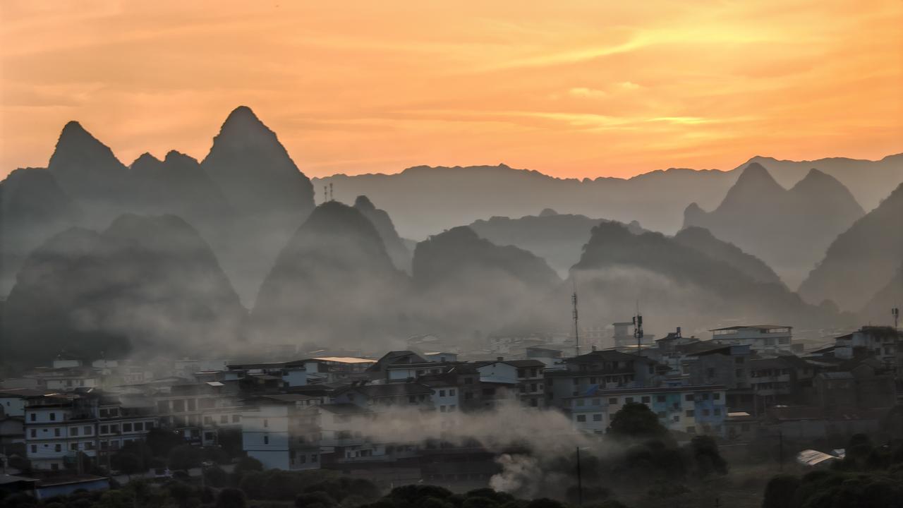 晒晒你拍夕阳西下时的美丽景色大美阳朔：夕阳暮色风光掠影。（手机摄影）