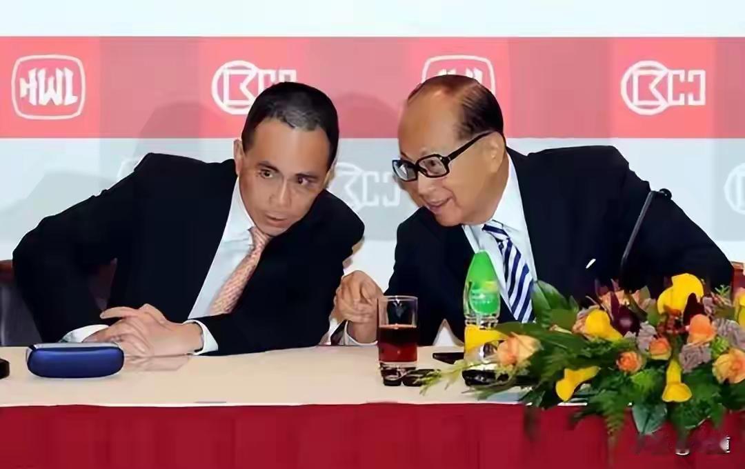 98岁李嘉诚这波操作真是让人捉摸不透。刚卖了英国电网套现超1100亿港元，转头就