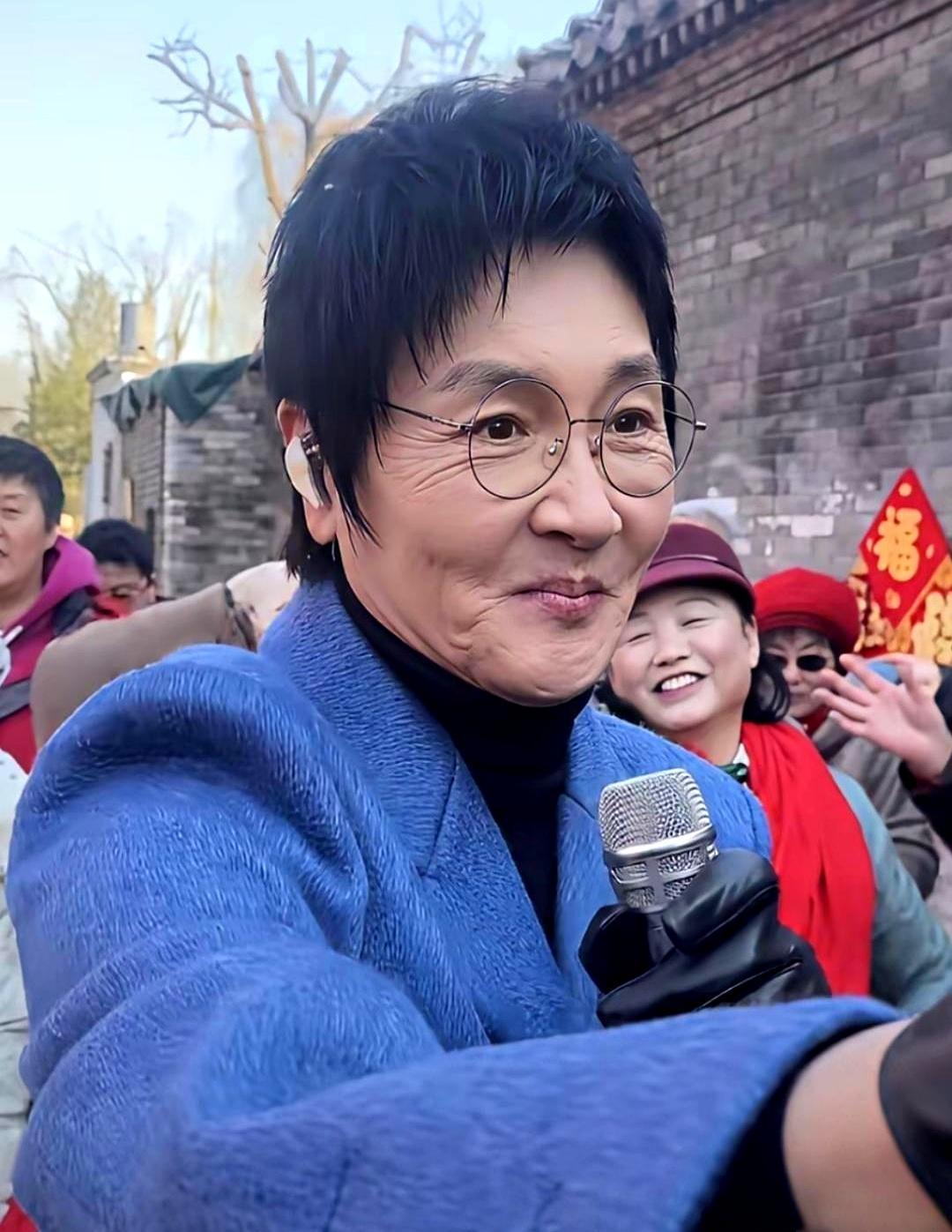 56岁的孙楠把自己饿到了150斤，瘦到脱相，你肯定以为他病了。恰恰相反。他每