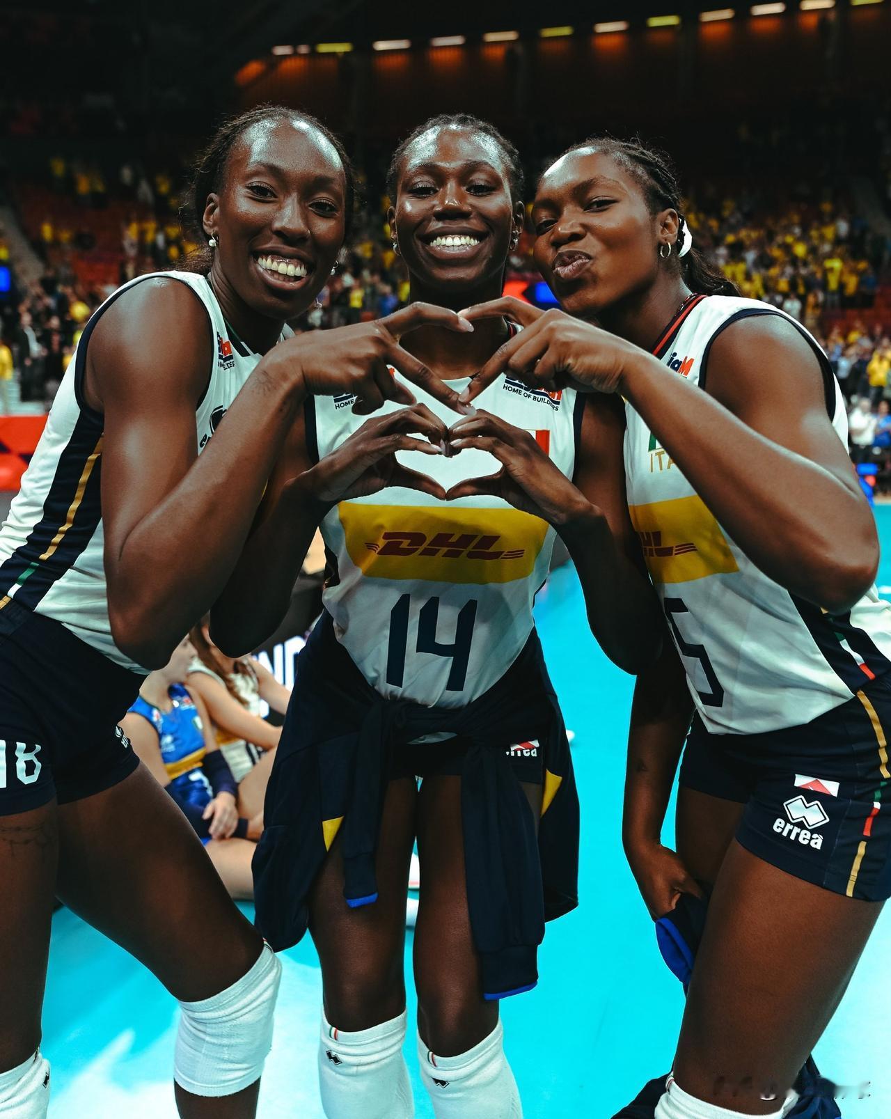 2026年女排欧锦赛小组赛D组，意大利🇮🇹3-0（25-18，25-23，2