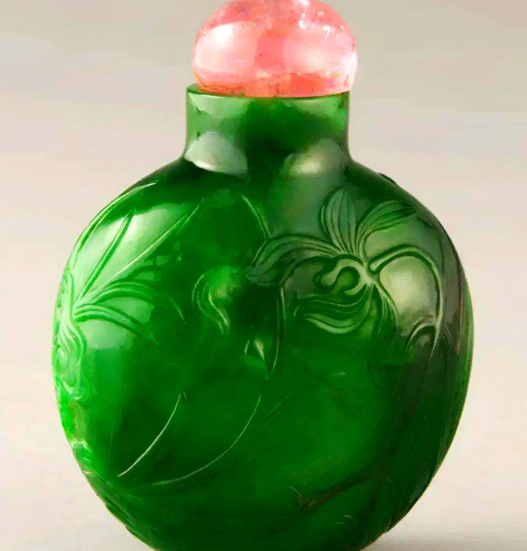 1966年，山东烟台一位老农在田间耕作时，意外掘出一只