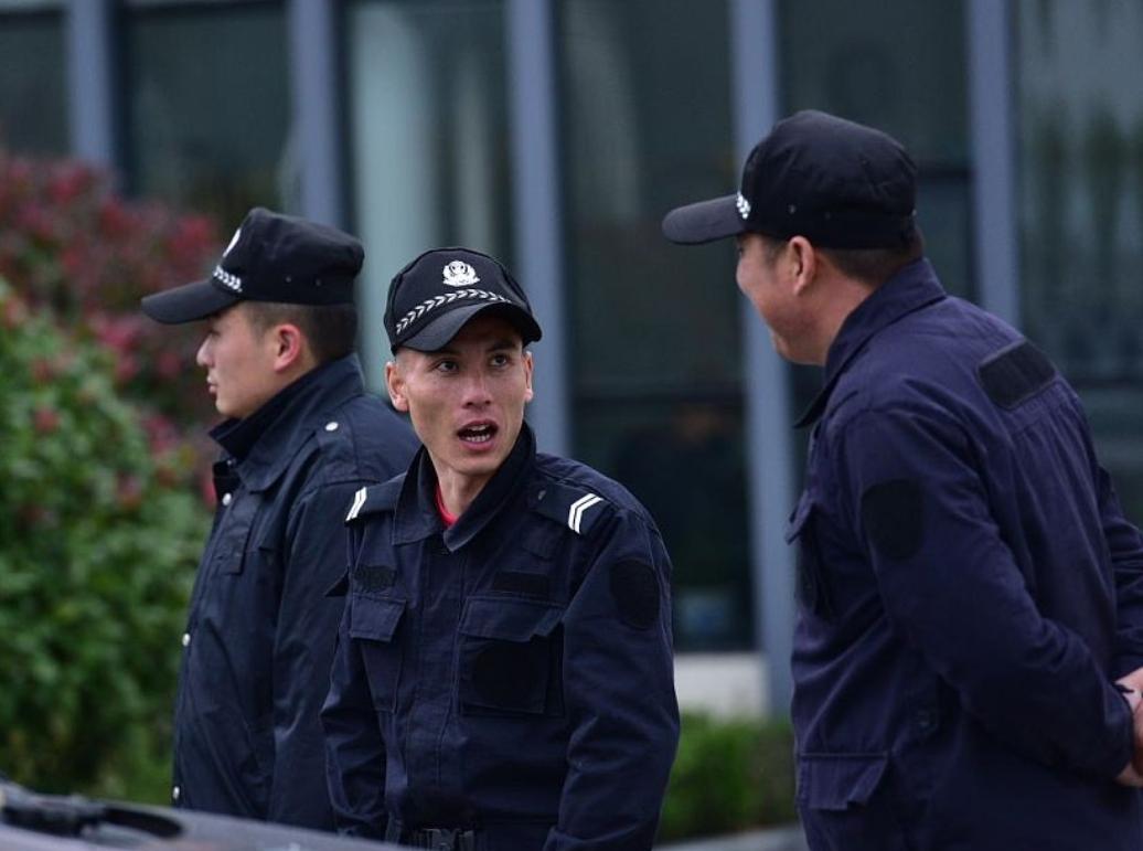 当保安的记住：只要公司不辞退你，就低头干好手里的活，别跟任何人较劲，尤其是领导！