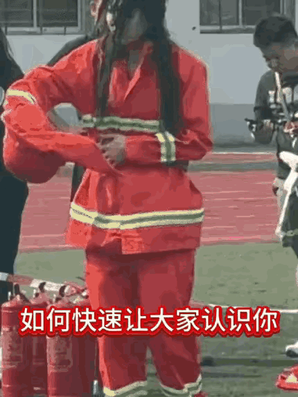 至今为止没有发现，长得漂亮的坏处。