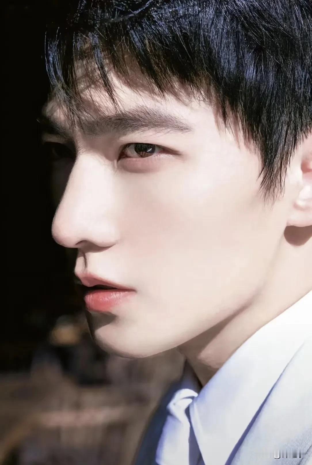 你们但凡去盘点一下杨洋的商业化进程，也不会说出杨洋现在被资本抛弃这种话。因为