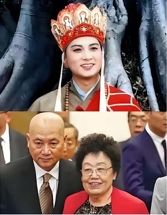 1990年与陈丽华结婚后，迟重瑞本想留头发，恢复正常发型。陈丽华的儿子赵勇对他说