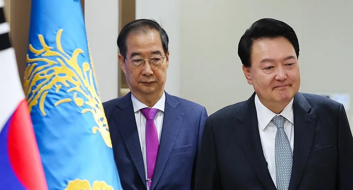 韩德洙前总理也要坐牢了！一辈子的公务员，吃国家饭不缺钱的70+岁老头为什么同谋戒