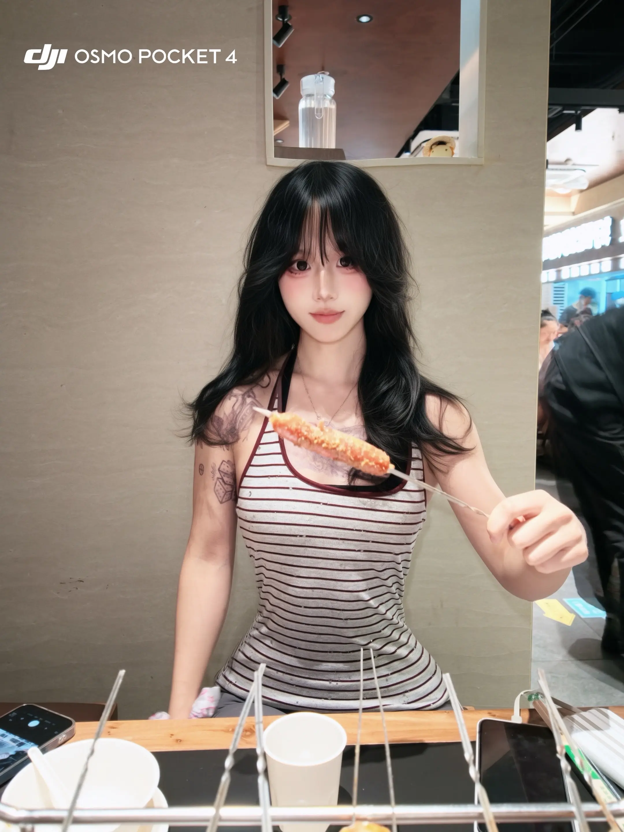 吃个烧烤就变宽肩窄腰？正面一般背面绝了！不是变出来当然是练出来的！背面...