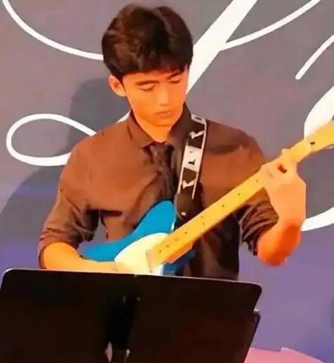 谢霆锋大儿子喜获澳大利亚音乐学院录取佳音，即将踏上音乐求学之旅，主修音乐开启艺术