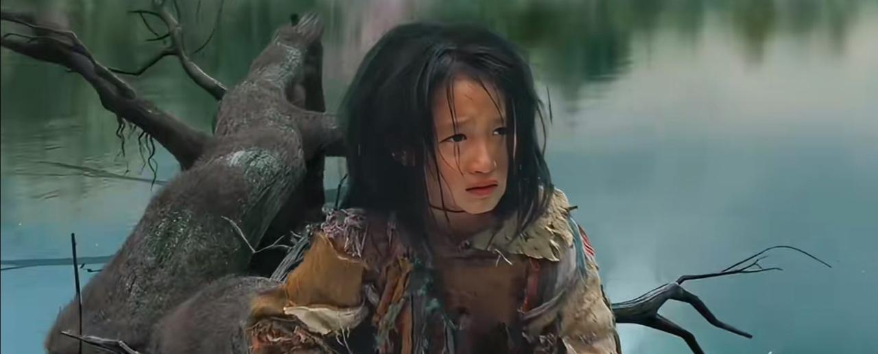 回头看看这部电影，发现陈凯歌真的很会故弄玄虚。名字起得很大，人物形象非常可笑，