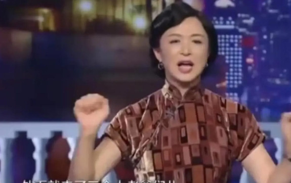 1999年，32岁的金星在北京三里屯开了家酒吧，每晚酒水利润高达50000块，不