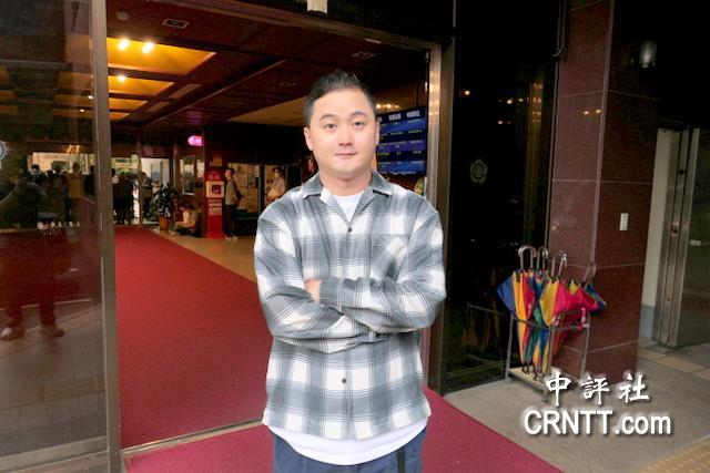 朱立伦子弟兵韦淳佑：洋流没破圈而是绕圈民进党台北市长参选人沈伯洋支持者近日大举