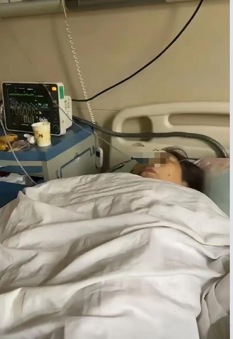 “谁的妈谁伺候啊，她不是有儿子吗？”嫂子一句话，让病床前的女儿彻底寒了心母亲