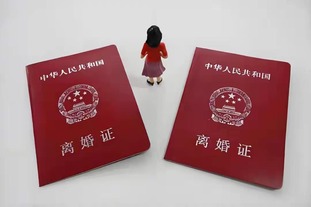 民政局内部人员含泪揭露：十个离婚女人九个悔，成都街头深夜痛哭的单亲妈妈道出扎心真