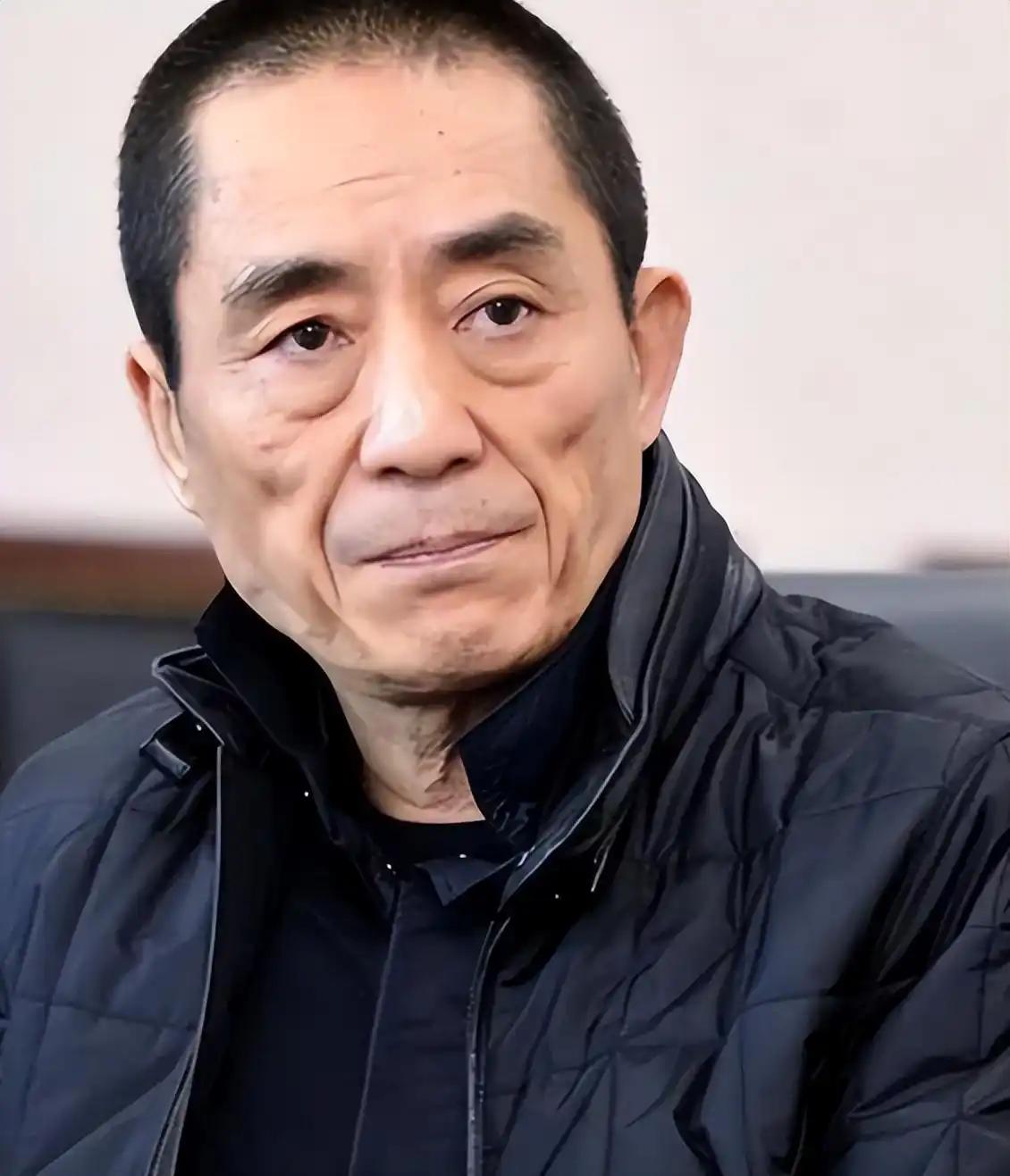 76岁张艺谋，悲痛发文！8月10日，对于导演张艺谋来说，是悲痛的一天。他的老朋