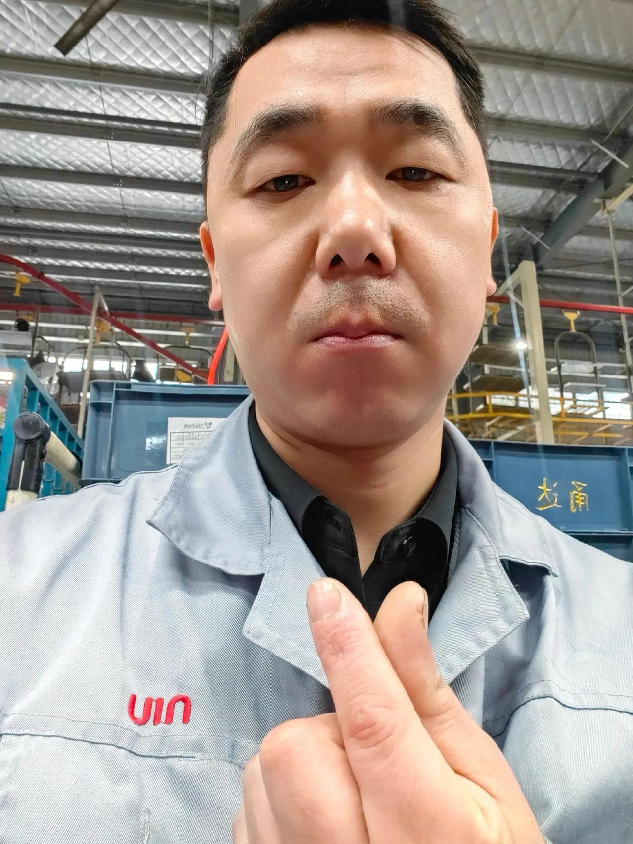 女人不要觉得男人为自己花钱理所当然，骗男人的钱觉得自己很厉害。男人不要觉得为女人