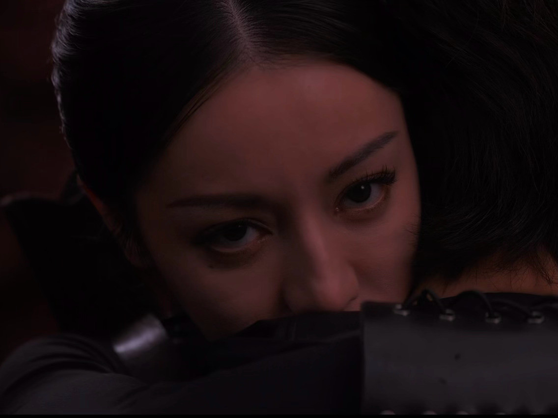 卧槽这次真的可以用震撼来形容热巴的演技🙉吃了疯刀药之后的聂九罗杀疯了，似人非人