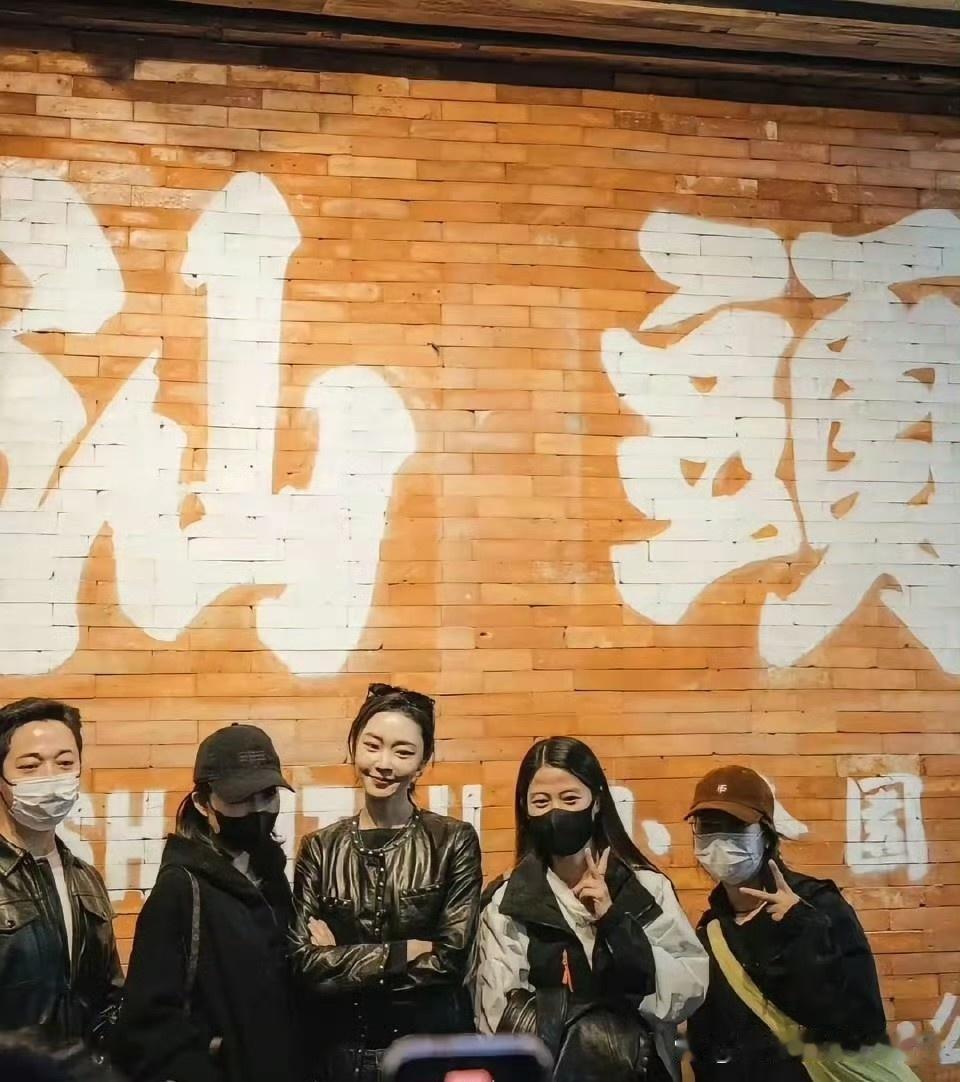 宋轶居然这么高！完全被脸骗了，长相软萌小巧，身高反差好大！