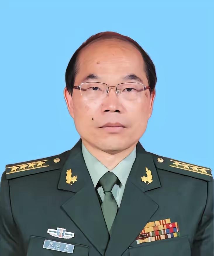 张卫民，男，汉族，1966年6月出生，1989年4月入伍，1999年12月入党，