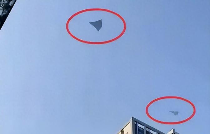 美论坛：没有经过美国同意，中国是怎么敢率先发布第六代战机的？前段时间，中国突然在