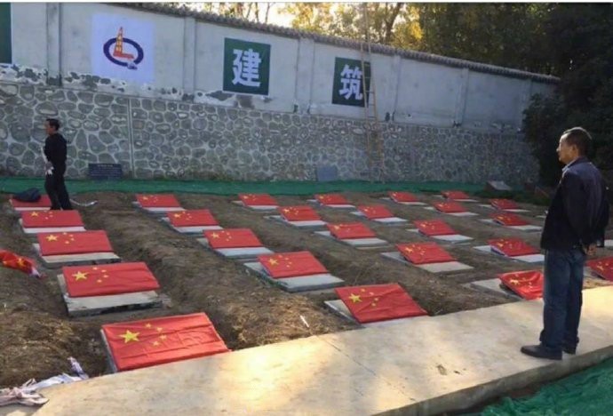 向那些为国捐躯的勇士们致以崇高敬意！他们用生命捍卫和平，我们永远铭记。