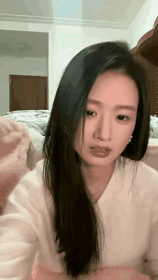 美女真厉害，这么厉害的魔术也手到擒来。