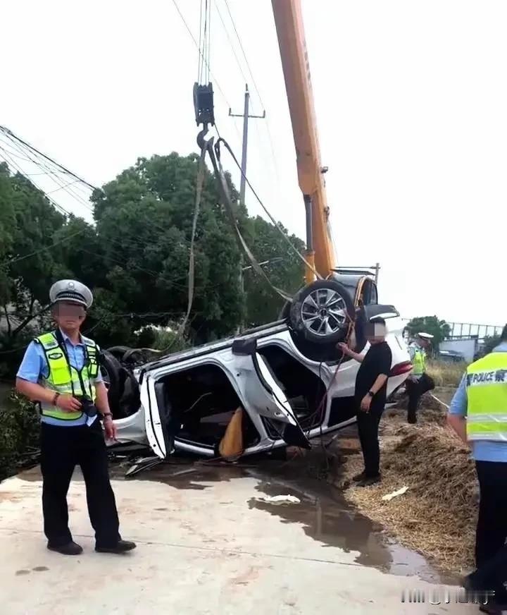太可怜了！一对40来岁新人双双身亡，喜事变丧事，现场令人泪目！端午节当天，江