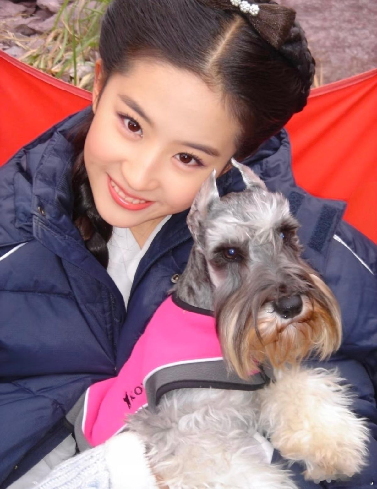 刘亦菲仙袂飘飘美人不是凡胎生