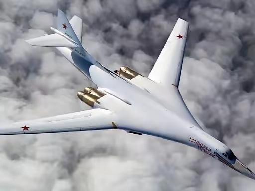 俄罗斯空天军又放出了一记重磅消息。这大白飞机一露面，真叫一个爽。5月11日，
