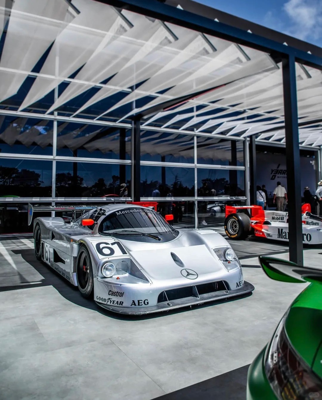 Mercedes-BenzSauber，赛车就是帅车东车西​​​