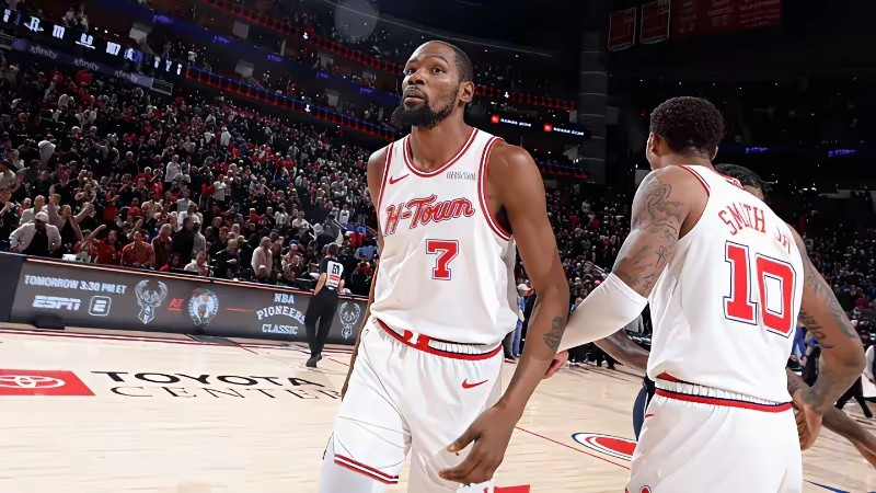 火箭剩余比赛不好打！还剩16场，10主6客，最后3场连主，这对火箭有利，毕竟主场