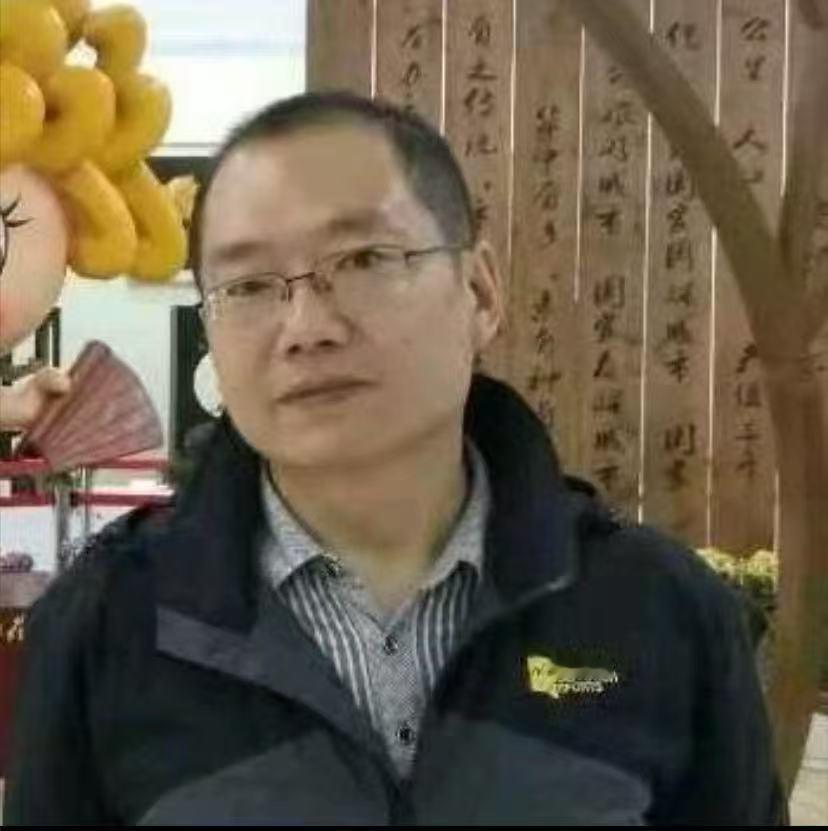 人到中年，精力大不如前，不能太拼。生活过得去就行，吃饱穿暖，有房子遮风避雨就