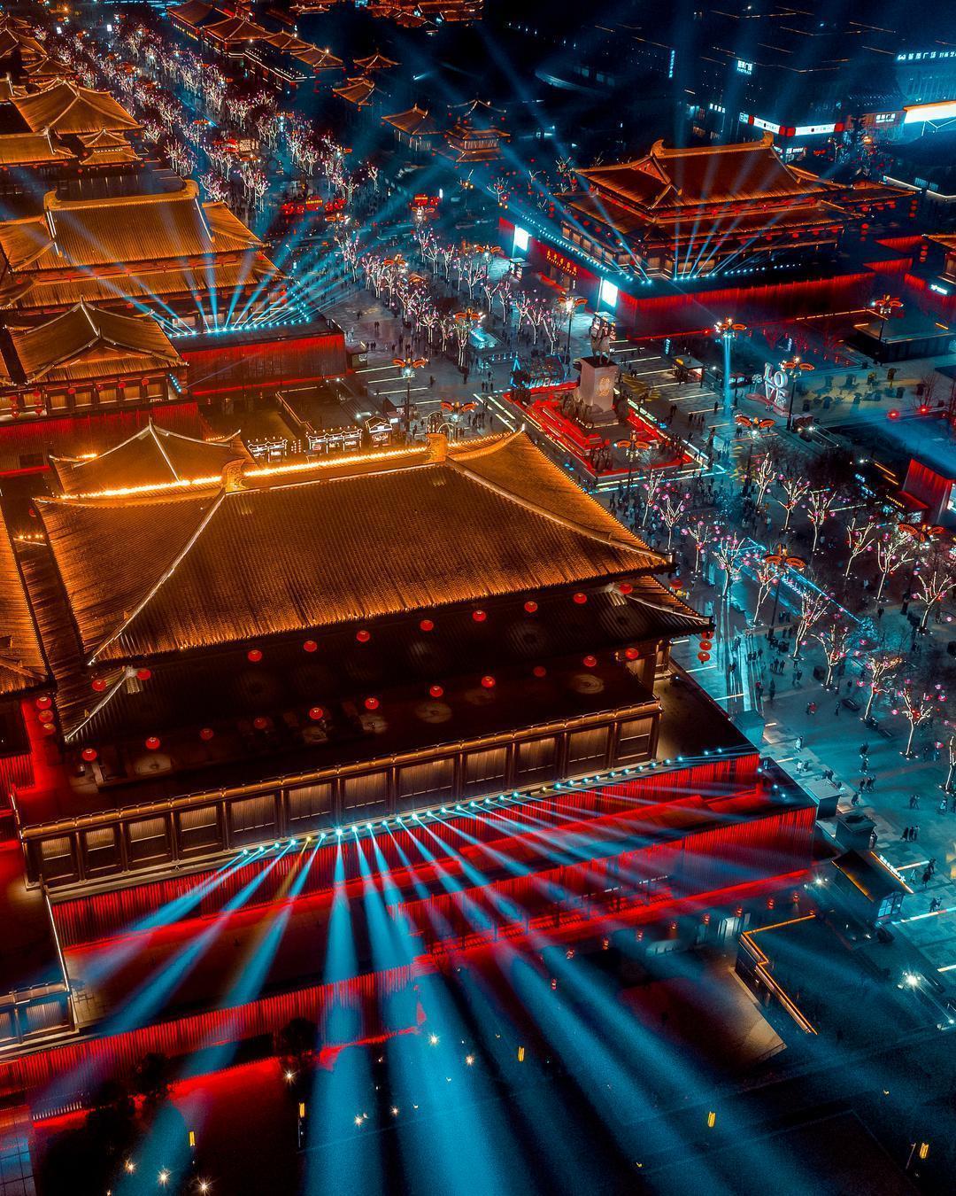 刚游完西安回来，得说实话，这趟旅行真的和我想象中完全不一样。本来以为西安就是个