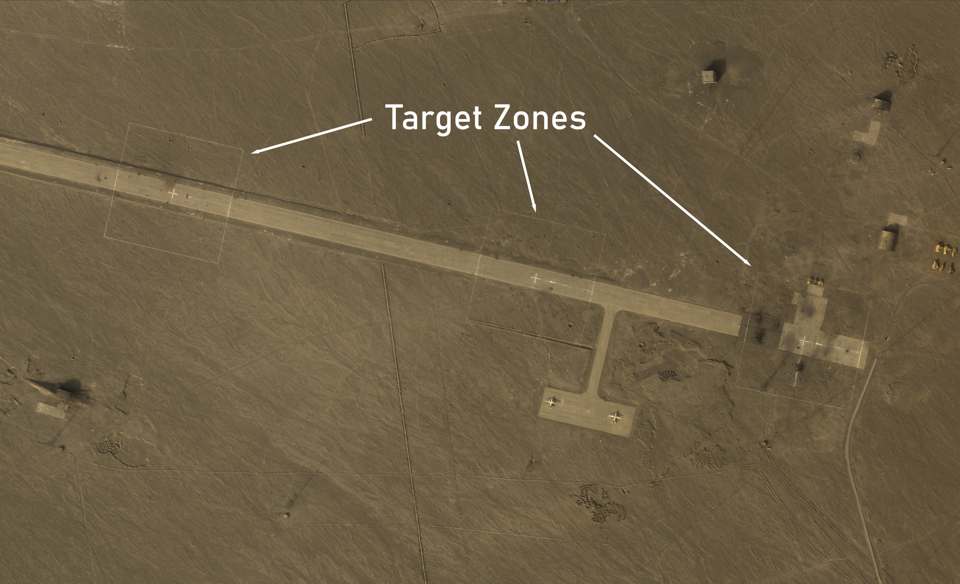 外网图片：1月中旬，解放军火箭军对一处机场目标进行了多枚集束（子母）弹头导弹打击