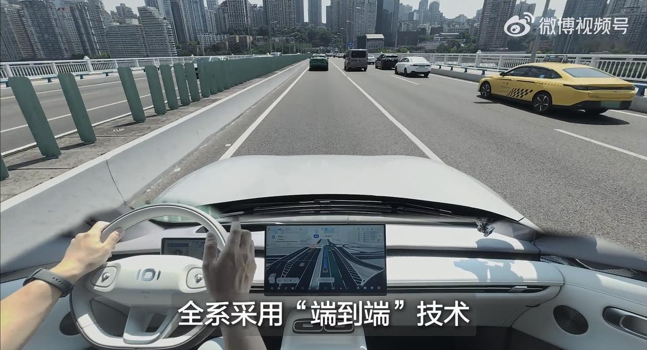 为消除用户对智能驾驶的安全顾虑，长安汽车推出“天枢领航安心包”，覆盖Pro、Ma