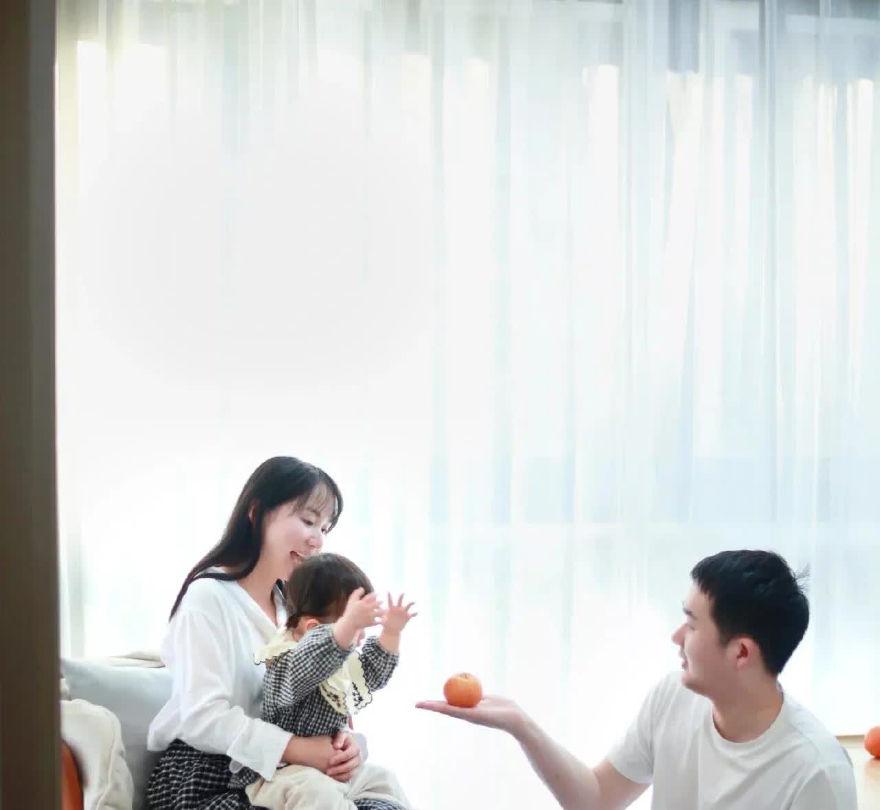 为什么普通家庭的存款，很难超过30万？一是，收入确实不高，在我们这个四线小城