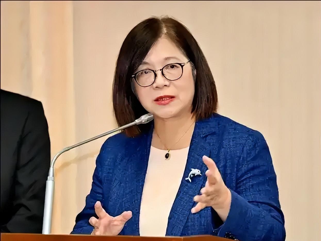 就在刚刚，台“海委会主委”管碧玲发表声明，6月27日，针对海巡署通报“当