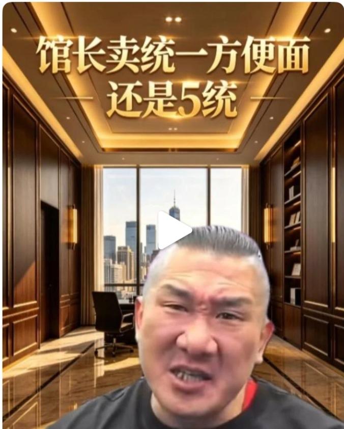 馆长学侯汉廷顽梗，差点让我笑岔气？看了两个视频，第一个视频，侯汉廷说：赖清德松开