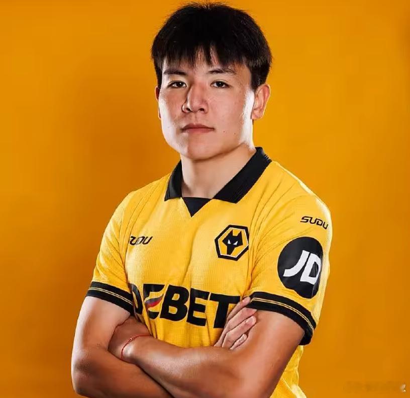 狼队在英超33轮过后仅积17分，提前5轮确定降级，下赛季将征战英冠联赛。而此前留