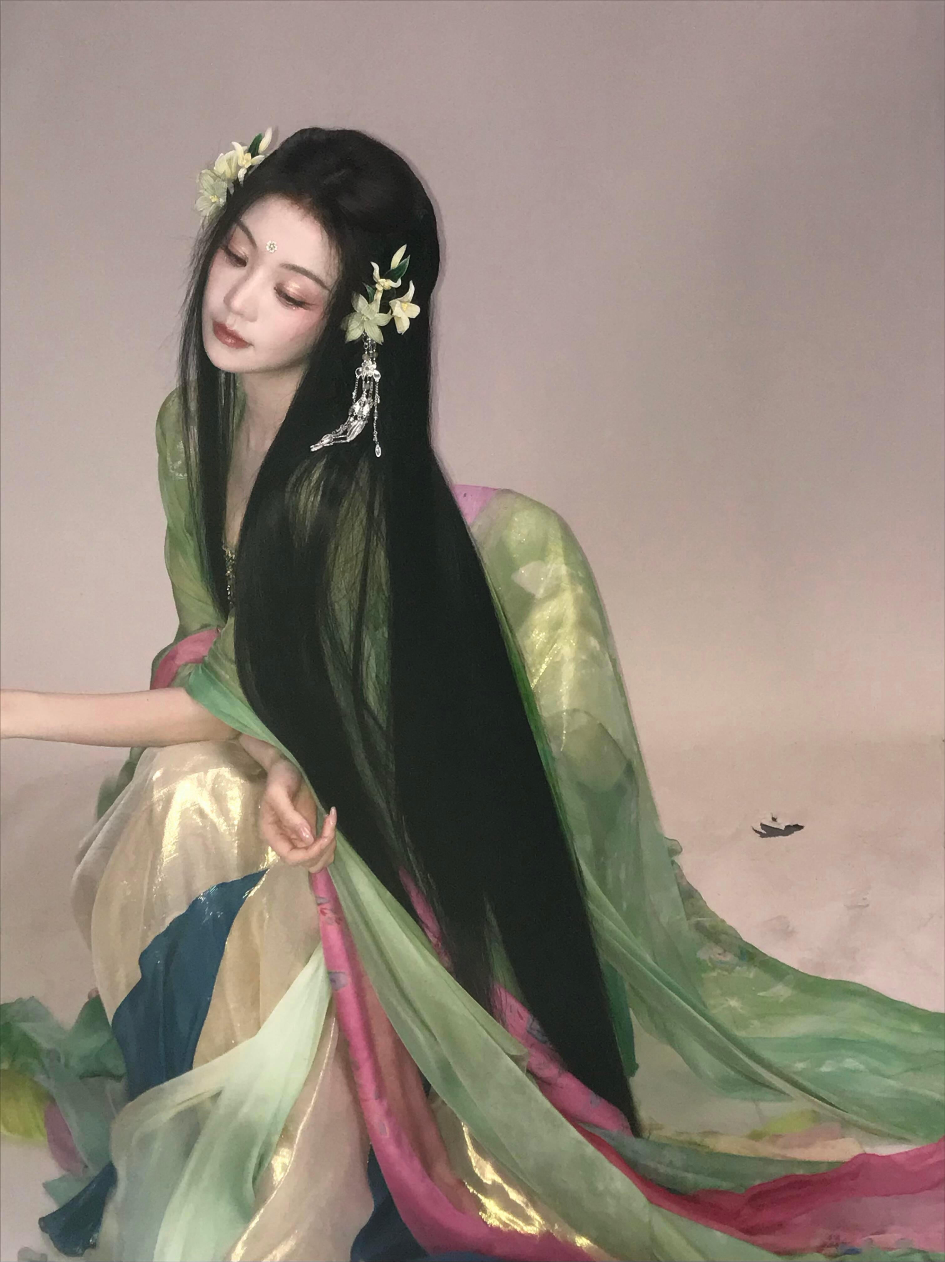 天呐胡意旋这个造型太美了完全女妖立绘。。。