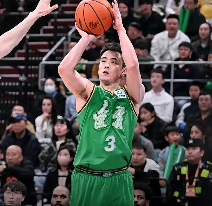 太精彩了，辽宁80-75险胜山东，这3位球员是赢球功臣！1. 赵继伟，本场