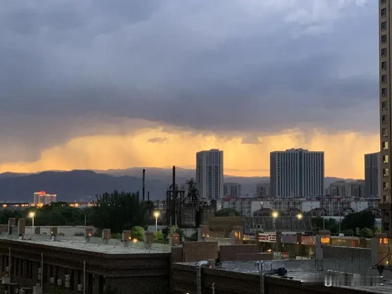 婆媳之间最好的相处方式，绝不是拼命付出。首先得有边界感，婆媳不是天生母女，别强