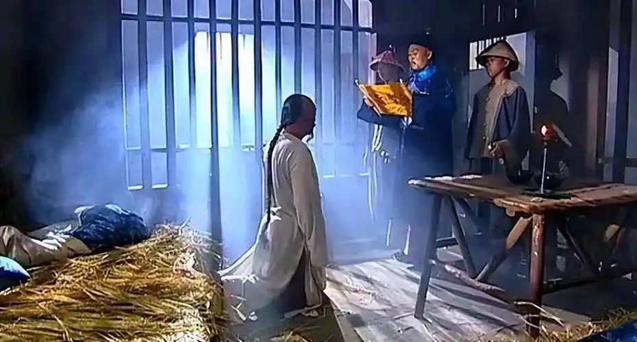 皇帝赐死古代官员时，很多人临死前还要谢主隆恩，这到底是为什么？如果他们痛快骂上两