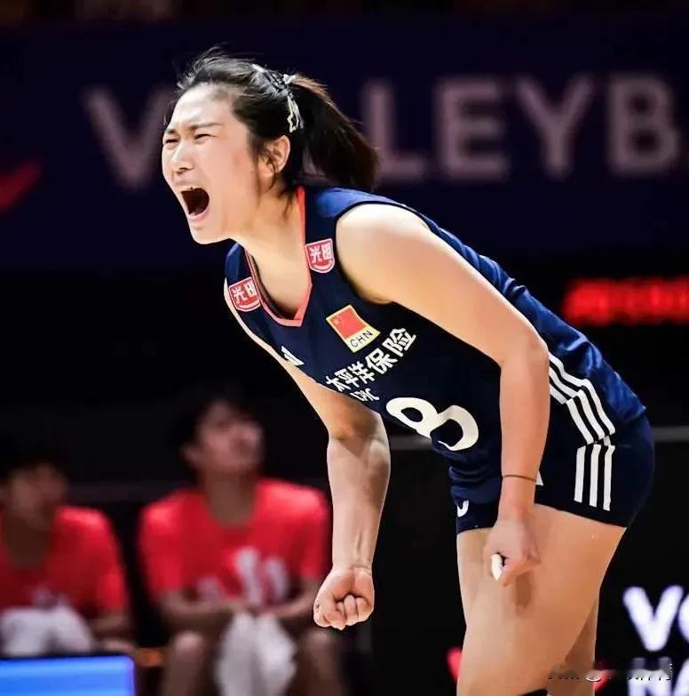 【还是说说两位自由人吧】中国女排痛宰日本，大快人心！比赛中一个关键环节，赵勇教