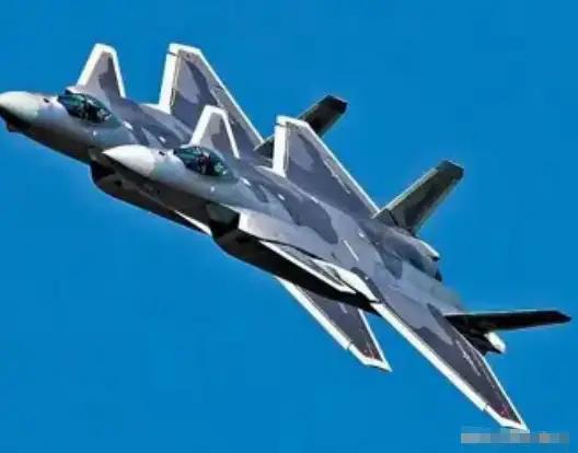 这下，美国完全可以放心了！中国的东风-41、东风21D导弹，以及歼-20战机都是